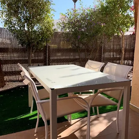 Marinas Sol - Tu Hogar Con Jardín Privado!